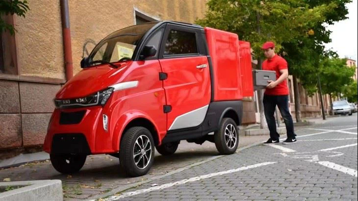 Runhorse Electric Logistics Vehicle Mini Van